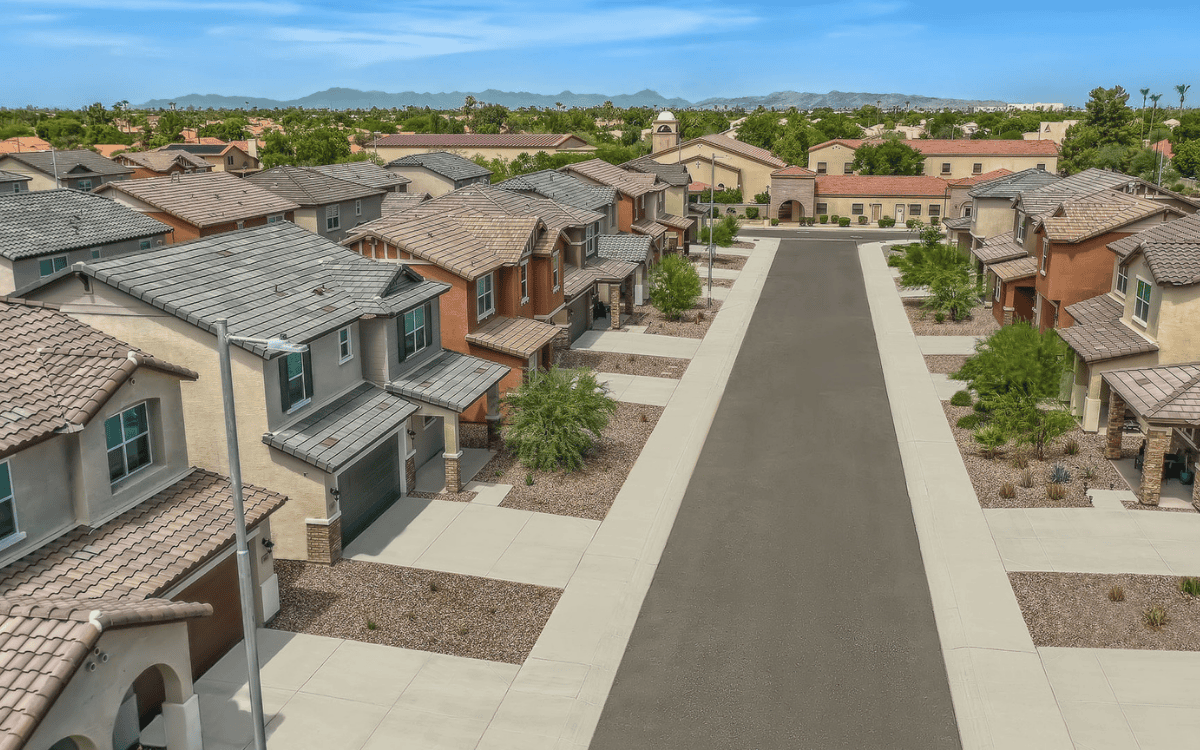 Why Investing in Phoenix Real Estate is a Smart Move